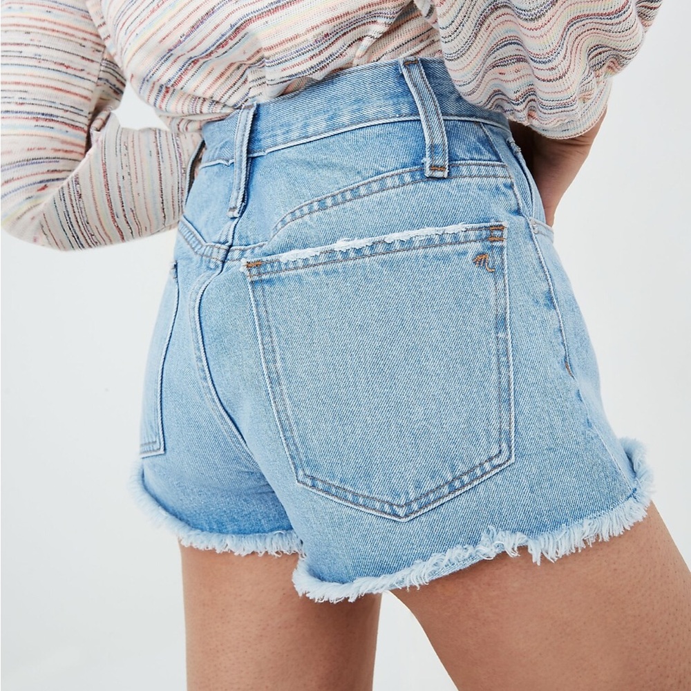 Madewell Relaxed Denim Blue Jean Shorts in Dunwoody Light Wash